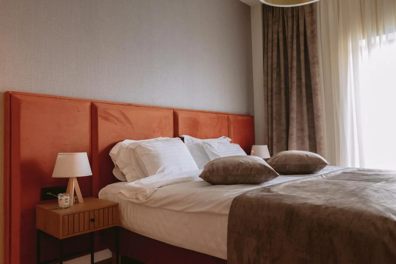 La Boheme Corbeanca - Partener Therme Ostratu 3*,