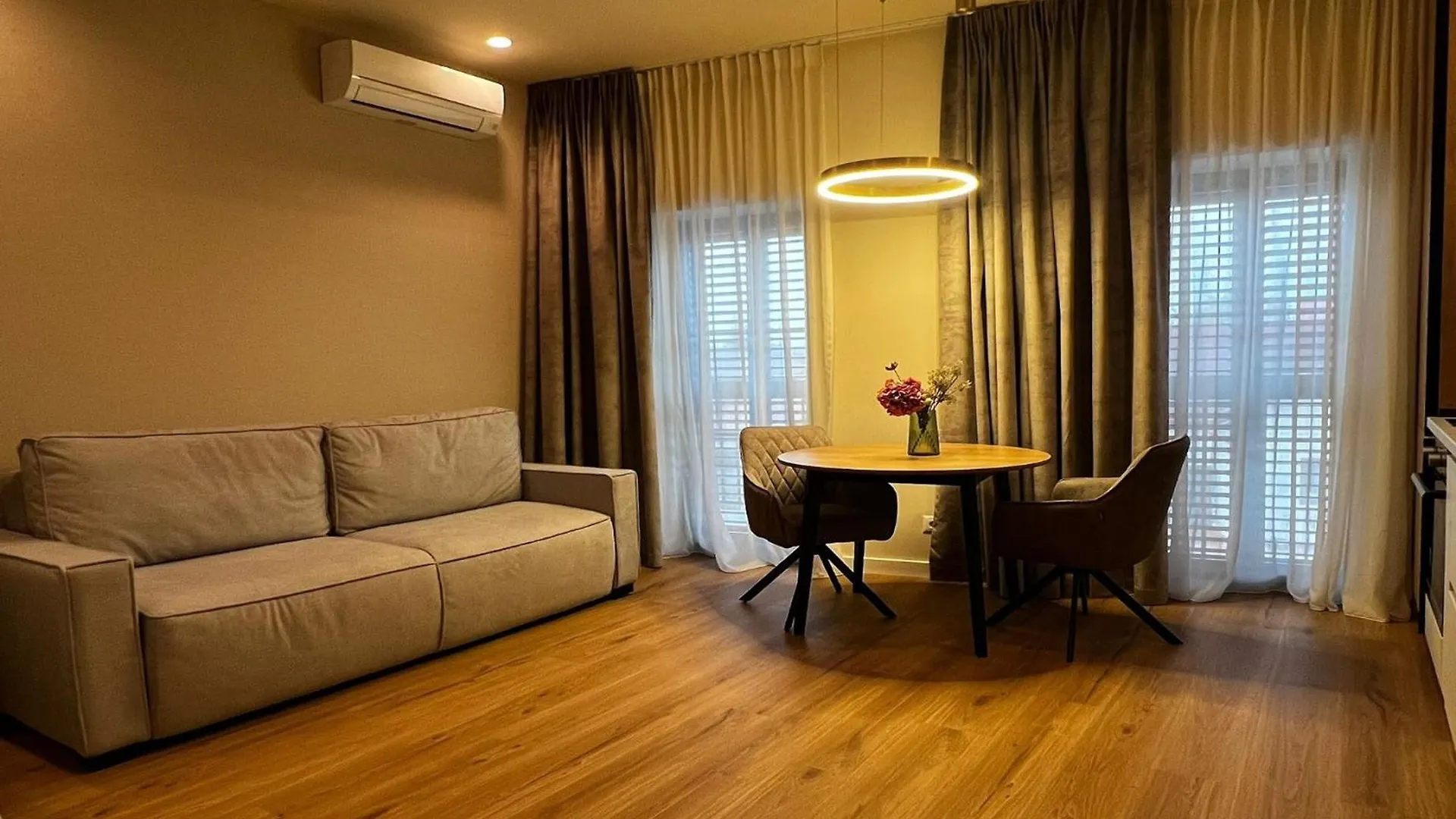 Aparthotel La Boheme Corbeanca - Partener Therme Ostratu